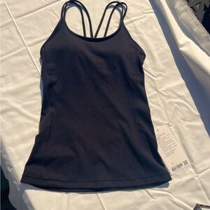 Lululemon Free To Be Tank - new with tags. Size 4.